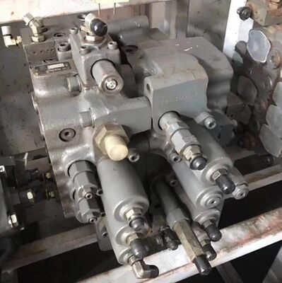 EC140B صمام التحكم الهيدروليكي لقطع غيار الحفر UX22-151 VOE 14514858 الموزع